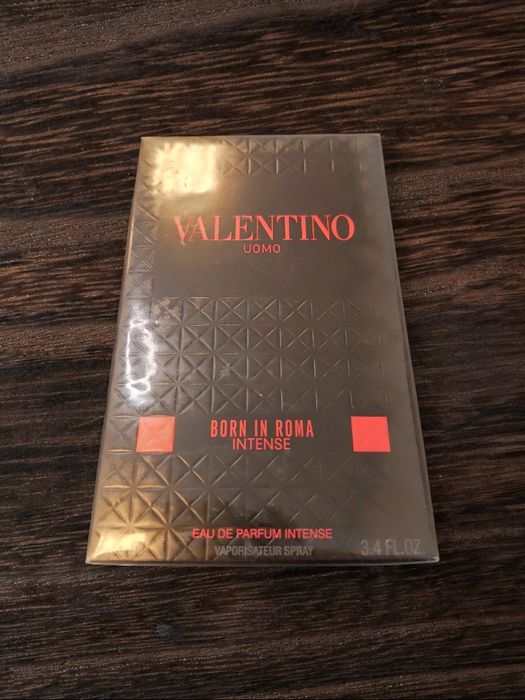 Valentino Uomo Born In Roma Intense