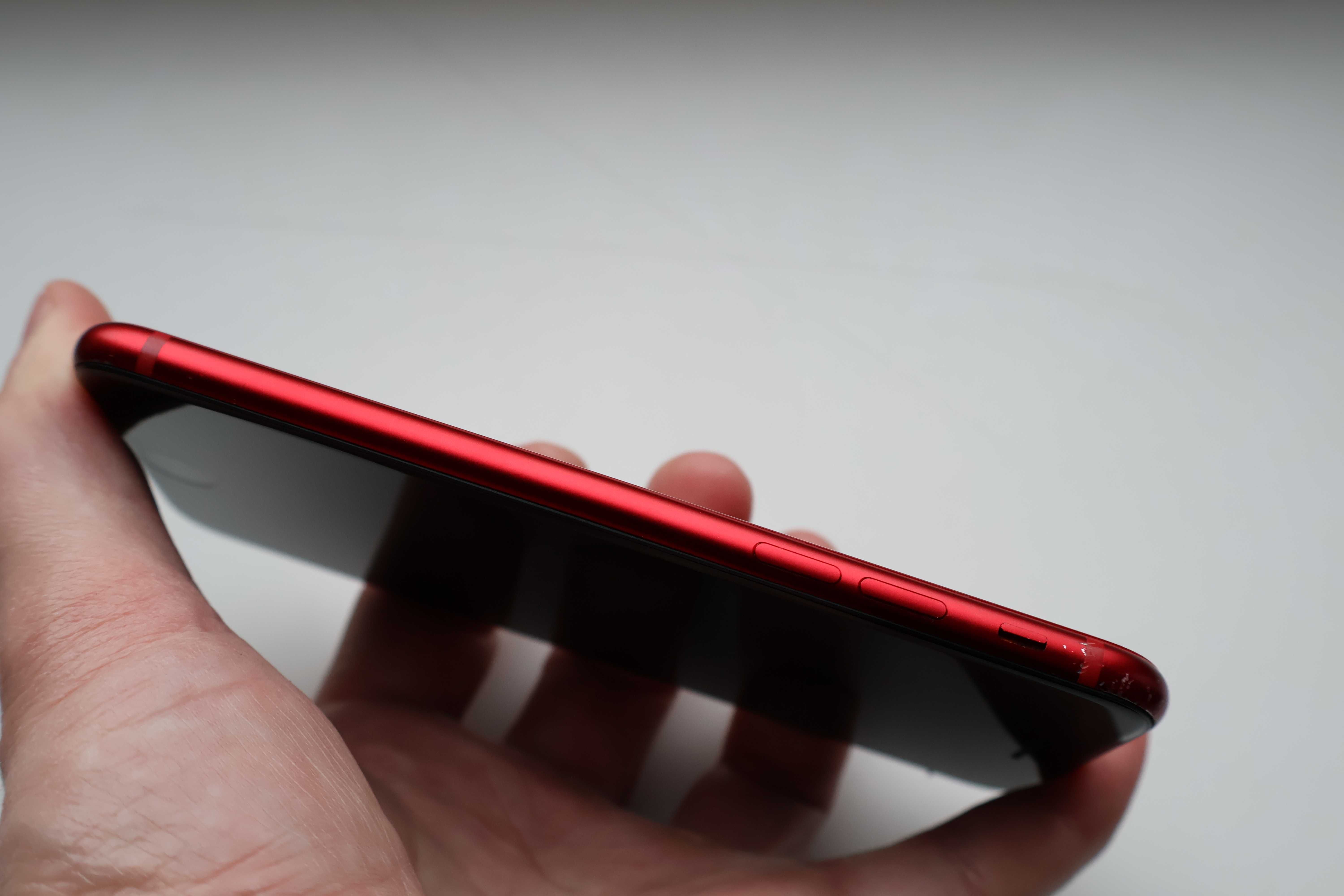 Apple Iphone SE 3 64Gb (2022) Red Neverlock Оригінал!