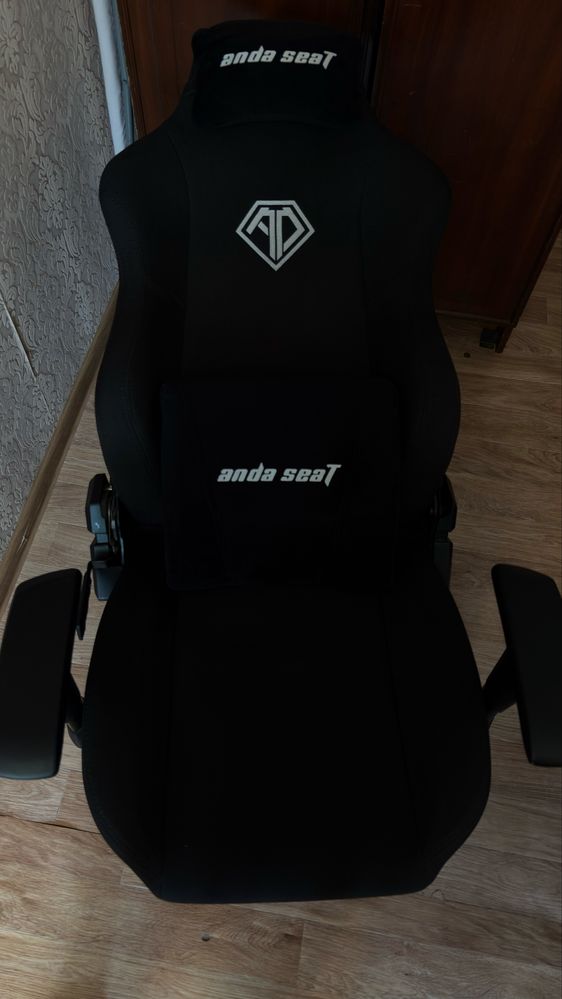 Геймерское кресло Anda Seat Phantom 3 Black L