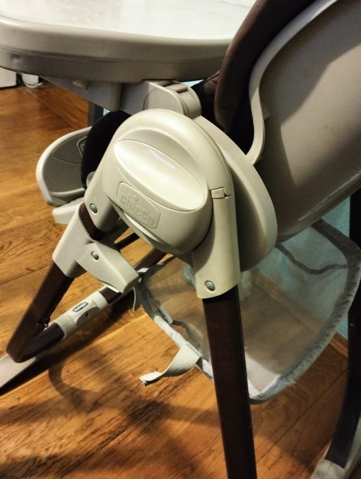 Стільчик для годування Chico