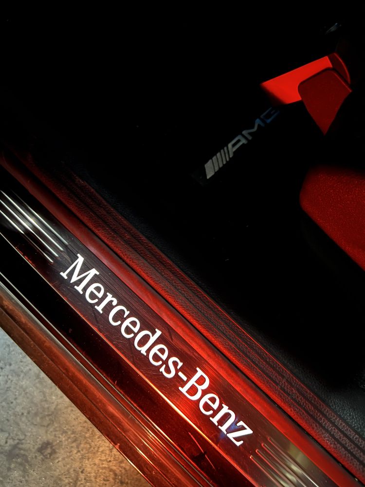 Mercedes-Benz C350 e AMG Pack Night