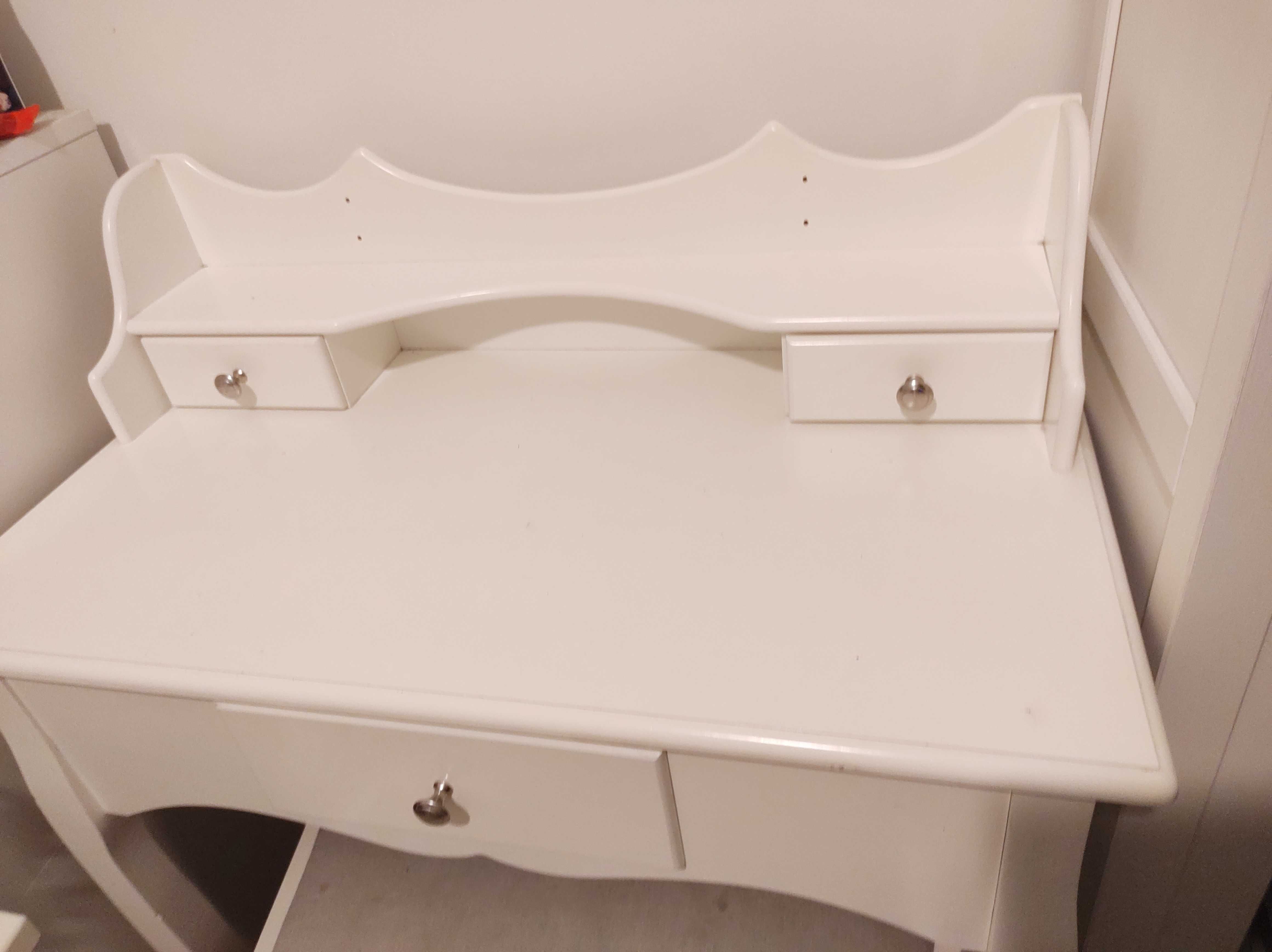 Toaletka Ikea biała plus krzesło