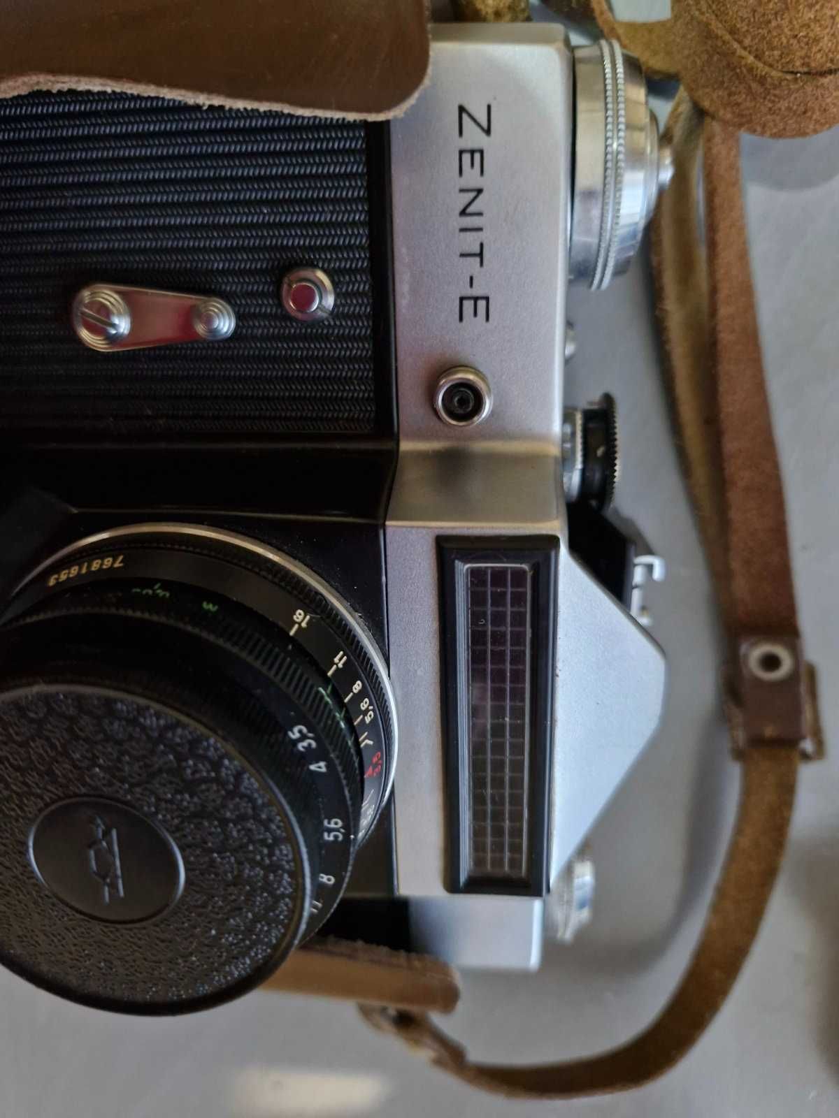 Фотоапарат Зенит Е
