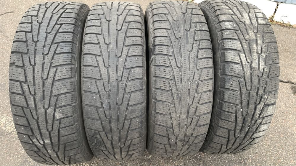 Зимові шини 225/65 R17 Nokian
