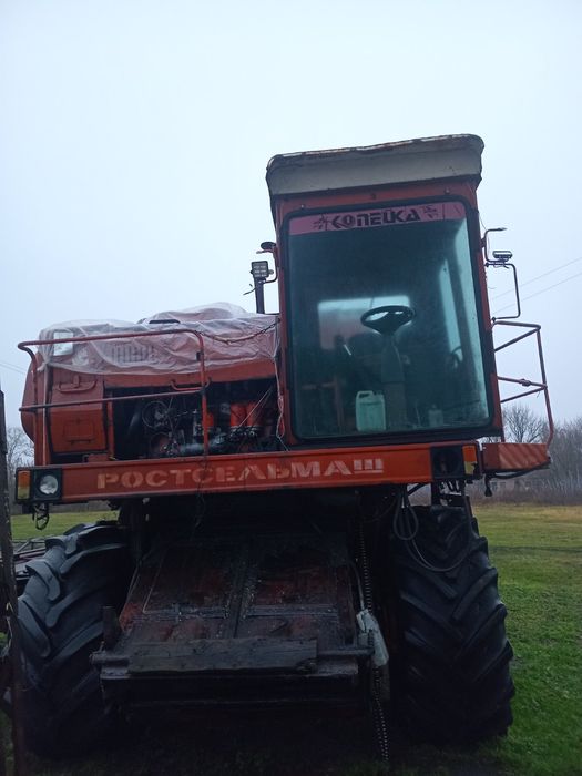 Комбайн Дон 1500