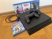 PS4 Pro 1TB, 2 pady, 4 gry