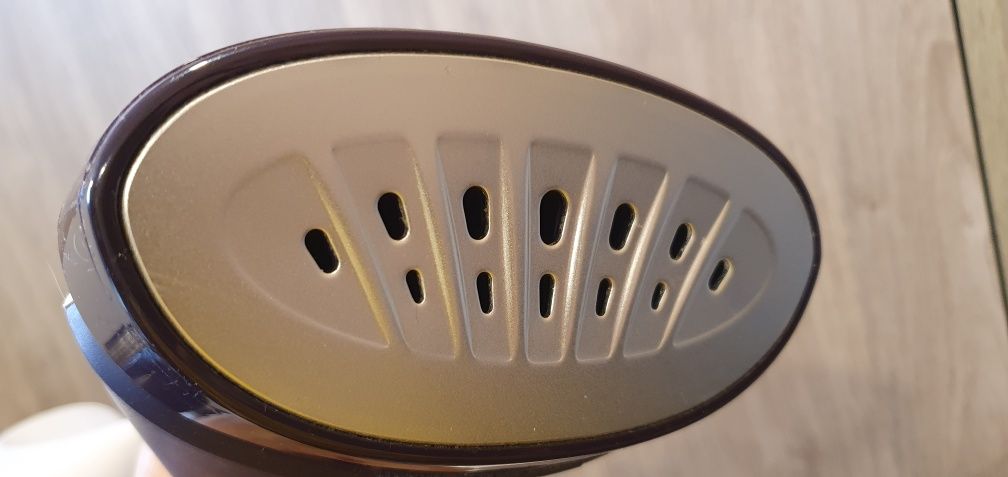 Parownica Steamer Philips Comfort Touch model GC557/30