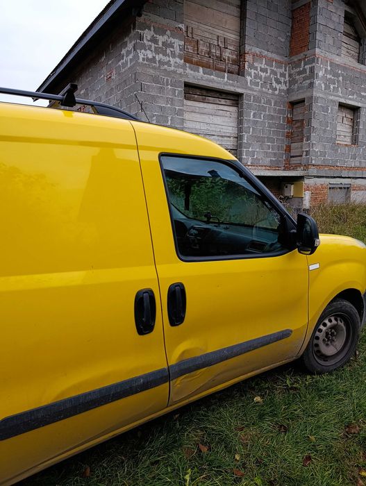 Fiat doblo 1.3 multijet 2012 року