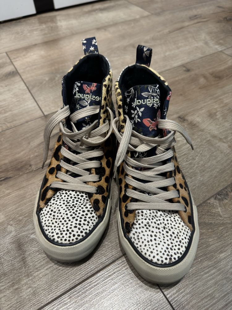 кеди Desigual 37 р