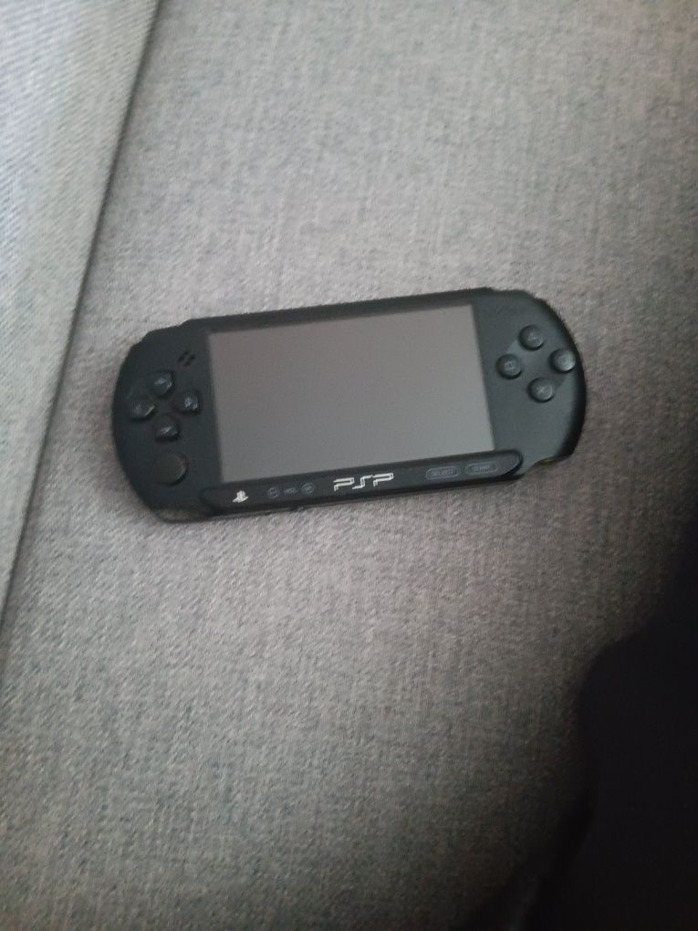 Psp + carregador + fifa 11