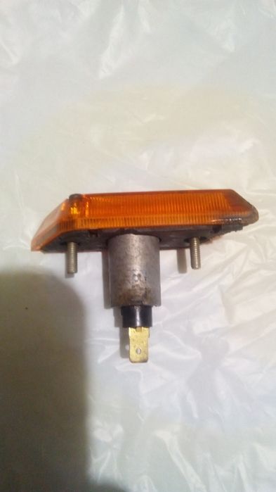 Повторитель указателя поворотов левый на Ваз 2103, Жигули,.