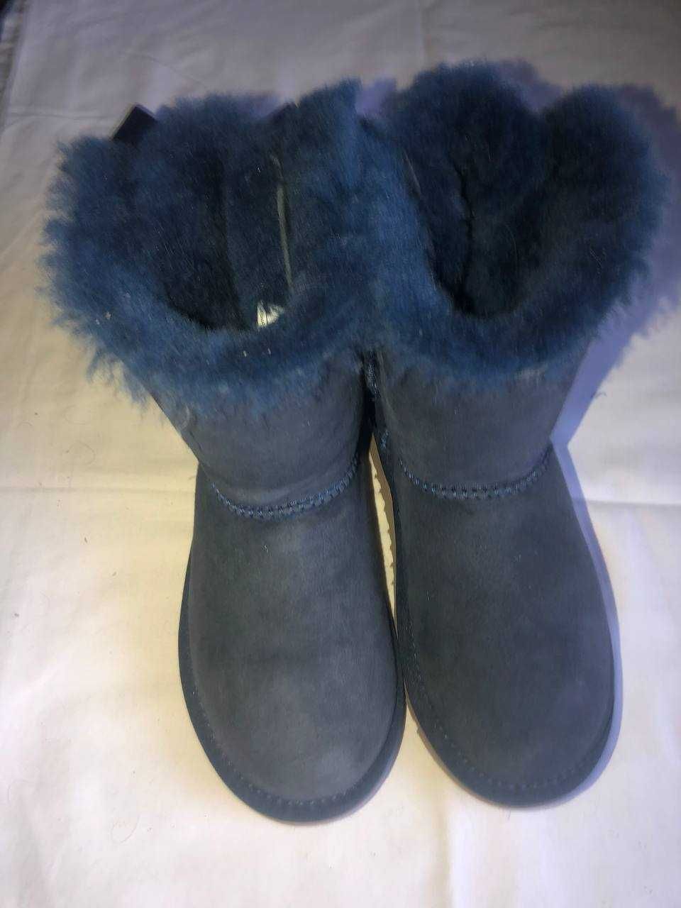 дівчачі зимні UGG