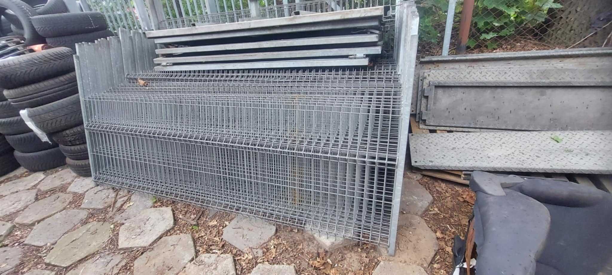 ogrodzenie panelowe 256x80 z słupkami