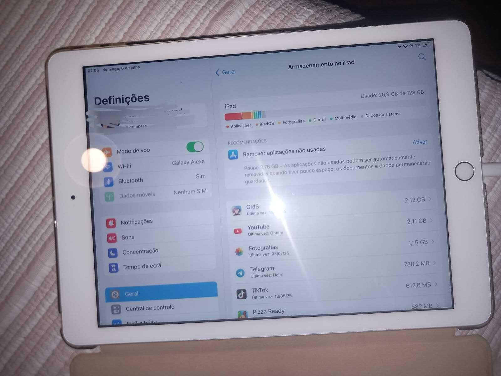 Apple iPad 9.7" (Wi-Fi/Cellular) 128 GB Dourado