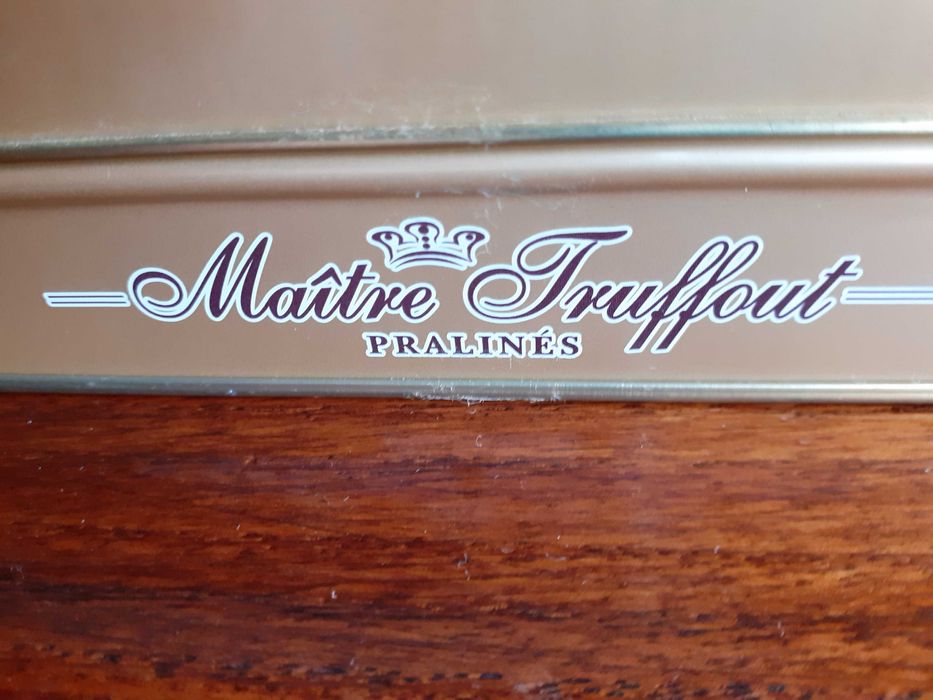 Lata de coleção antiga