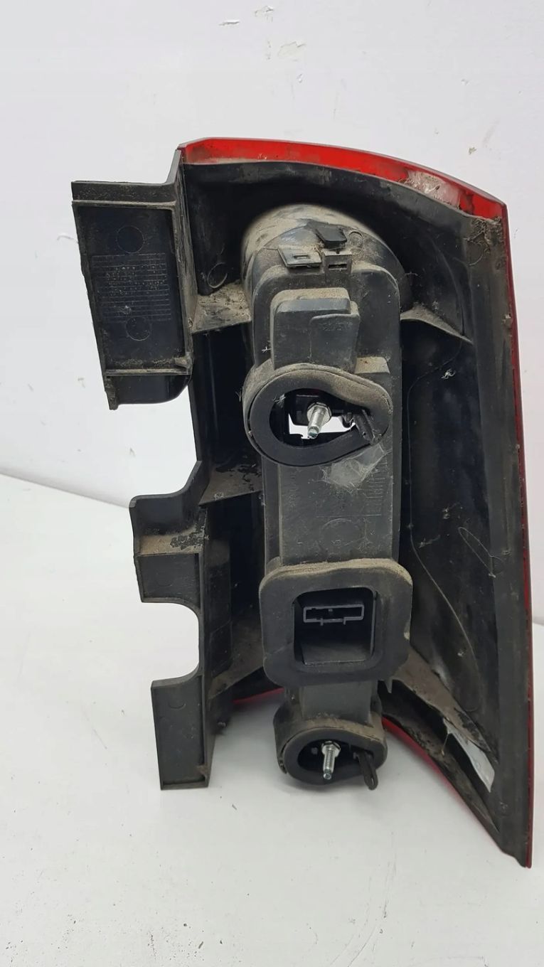 DACIA LOGAN MCV KOMBI LAMPA TYLNA LEWY TYŁ EU