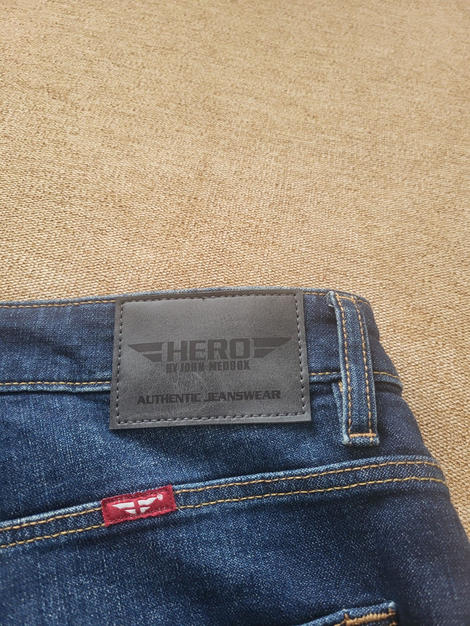 Spodnie jeans Hero - model Denver