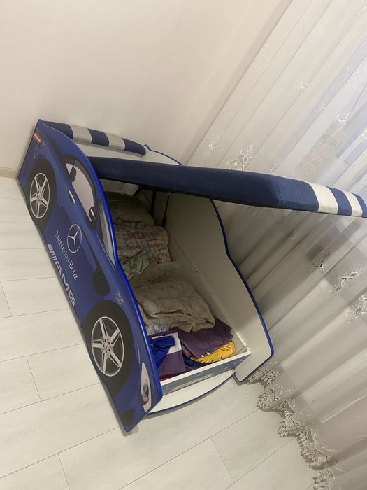 Продам ліжко-машинку, дитяче ліжко машина