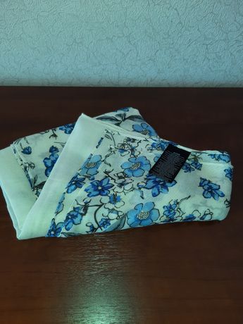 Шарф и блузка от фирмы AVON