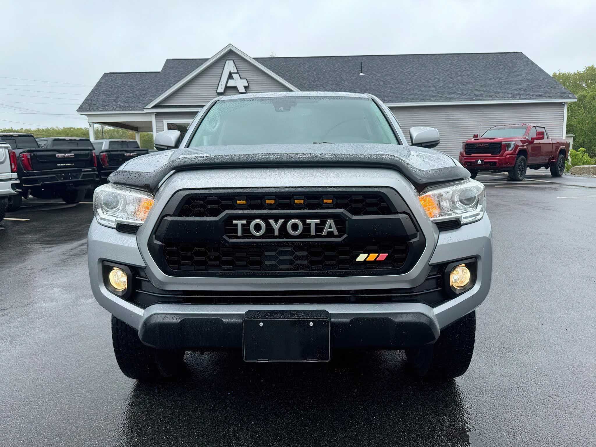 2019 Toyota Tacoma SR5 V6 Double Cab LB 4WD