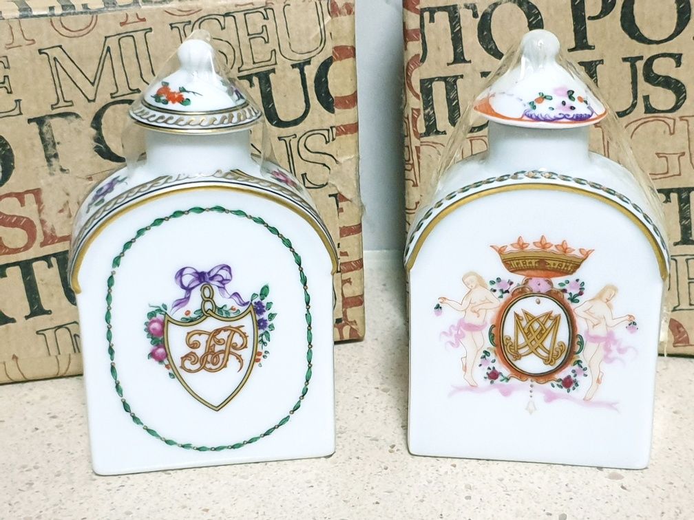 2 frascos de chá em porcelana-coleção do Museu Nacional de Arte Antiga