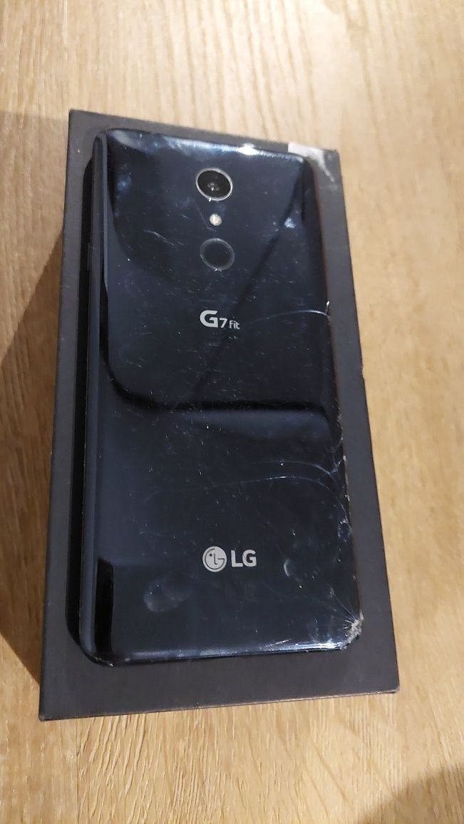 LG G7 fit Dual SIM + etui gratis!