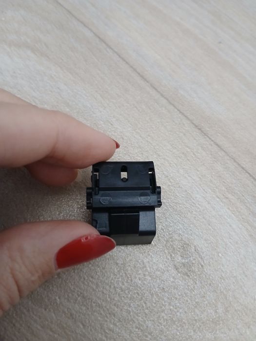 багажника до крила (корита) Tesla model 3, model Y