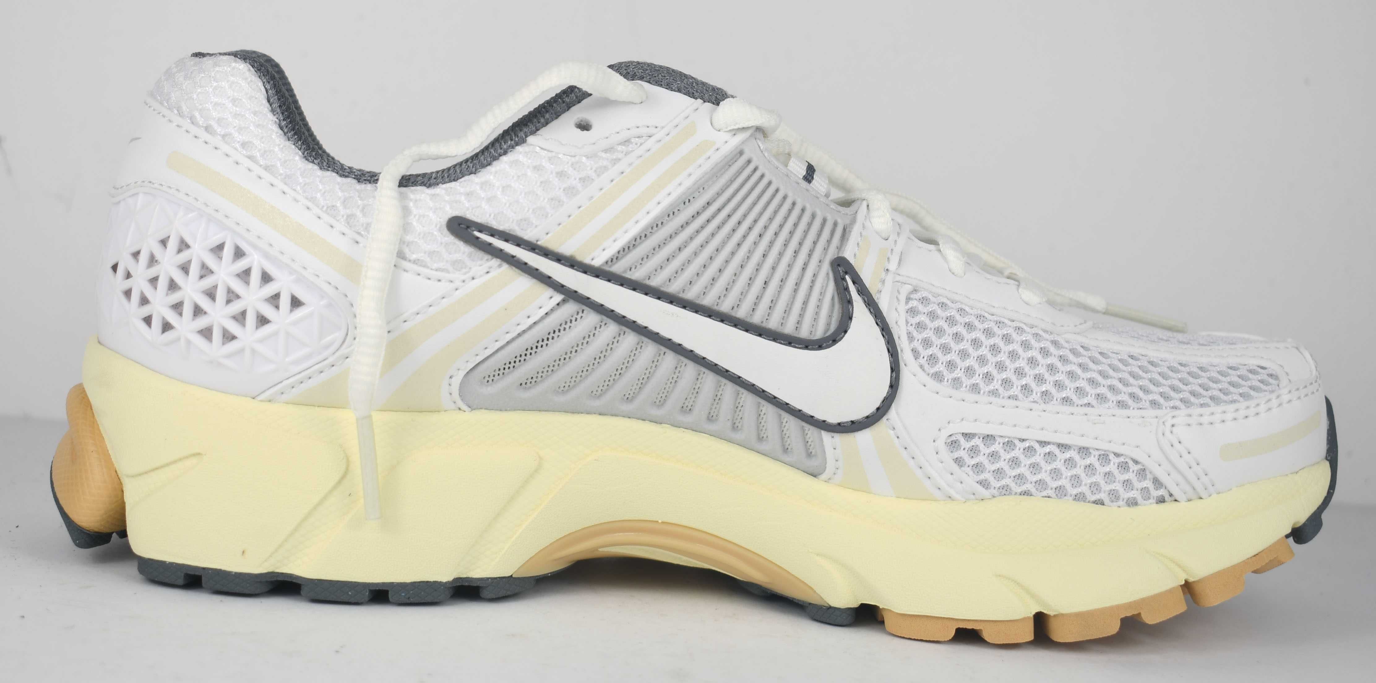 Nike Zoom Vomero 5 FJ2028 roz. 39