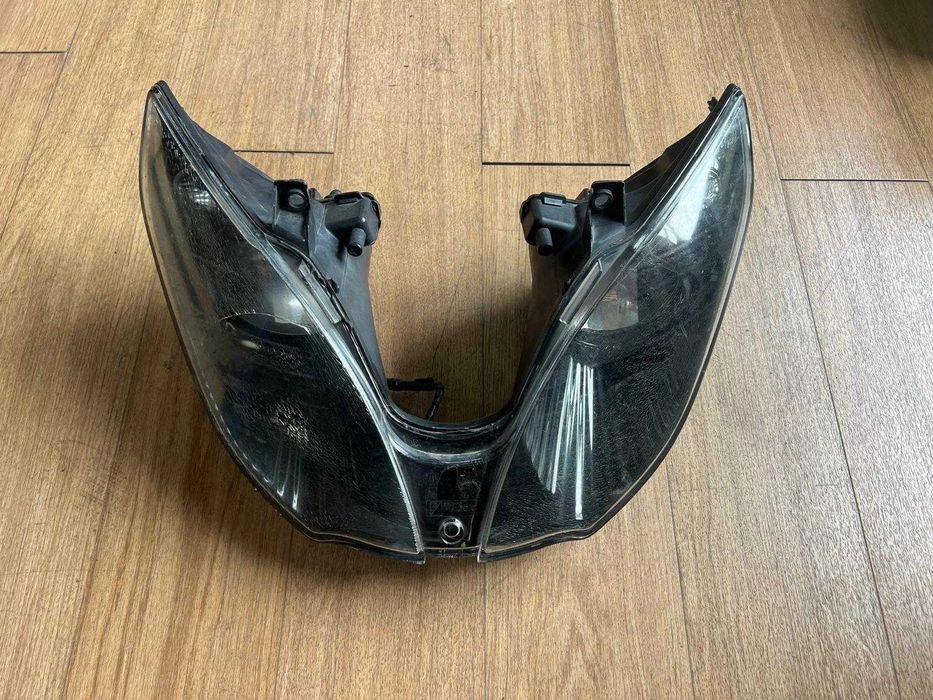 FAROL ORIGINAL PIAGGIO X8 1 2 5 2 0 0 4-2 0 0 5