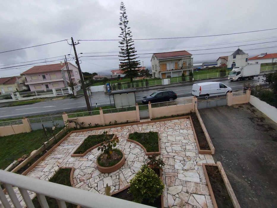 Arrenda-se apartamento T3, a 5 mins das Caldas da Rainha