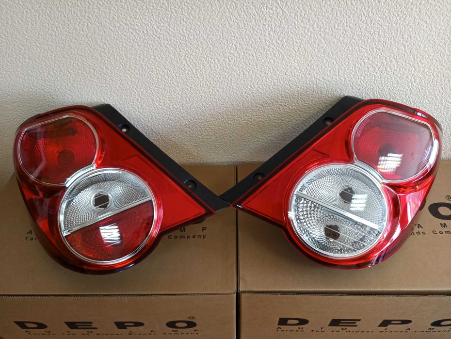 Ресничка полоска под фару Chevrolet Aveo T300 Sonic Авео Соник Т300