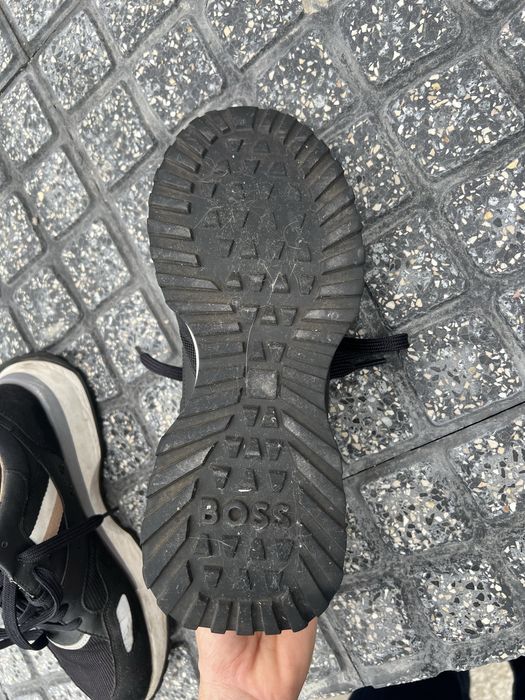Sapatilhas Boss, tamanho 42