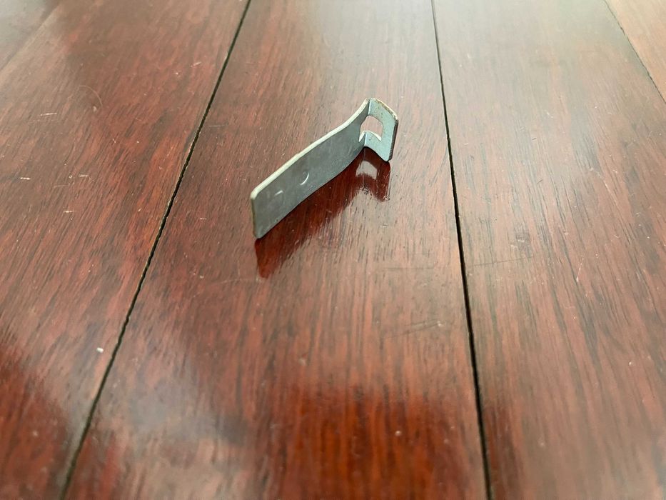 URMET Base de parede p/ ligações elétricas e fixação de vídeo porteiro