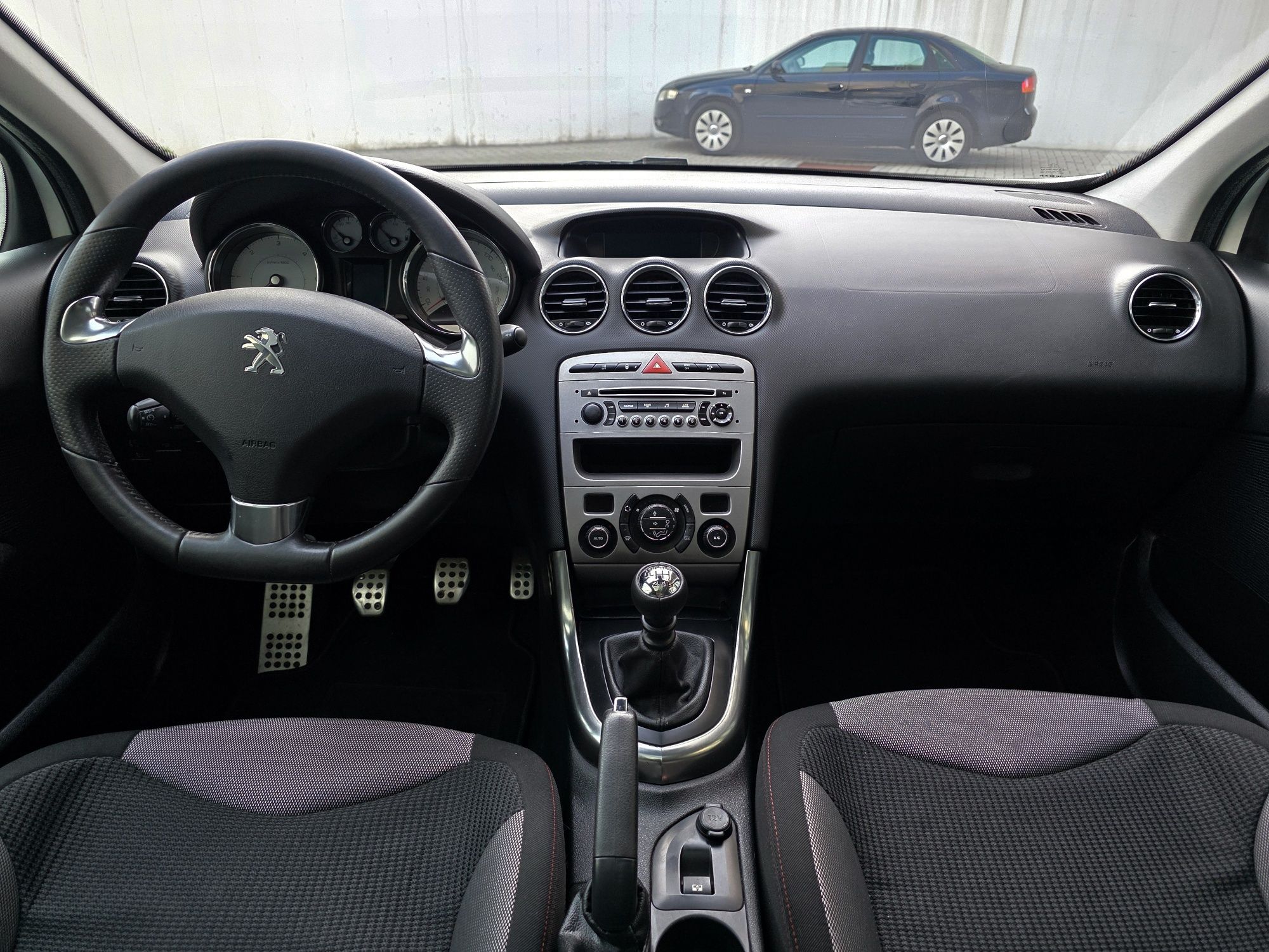 Peugeot 308SW SPORT 1.6HDI 110CV Tecto Panorâmico - 100 mil kms