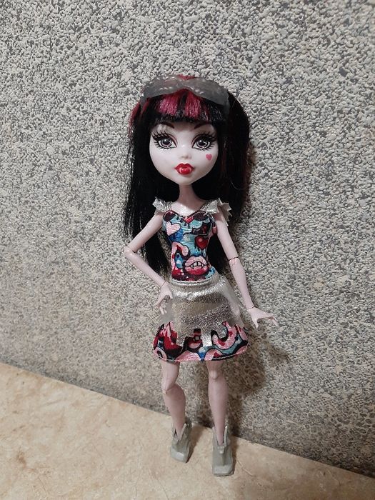 Кукла Monster High 2008г .Boo York Дракулаура