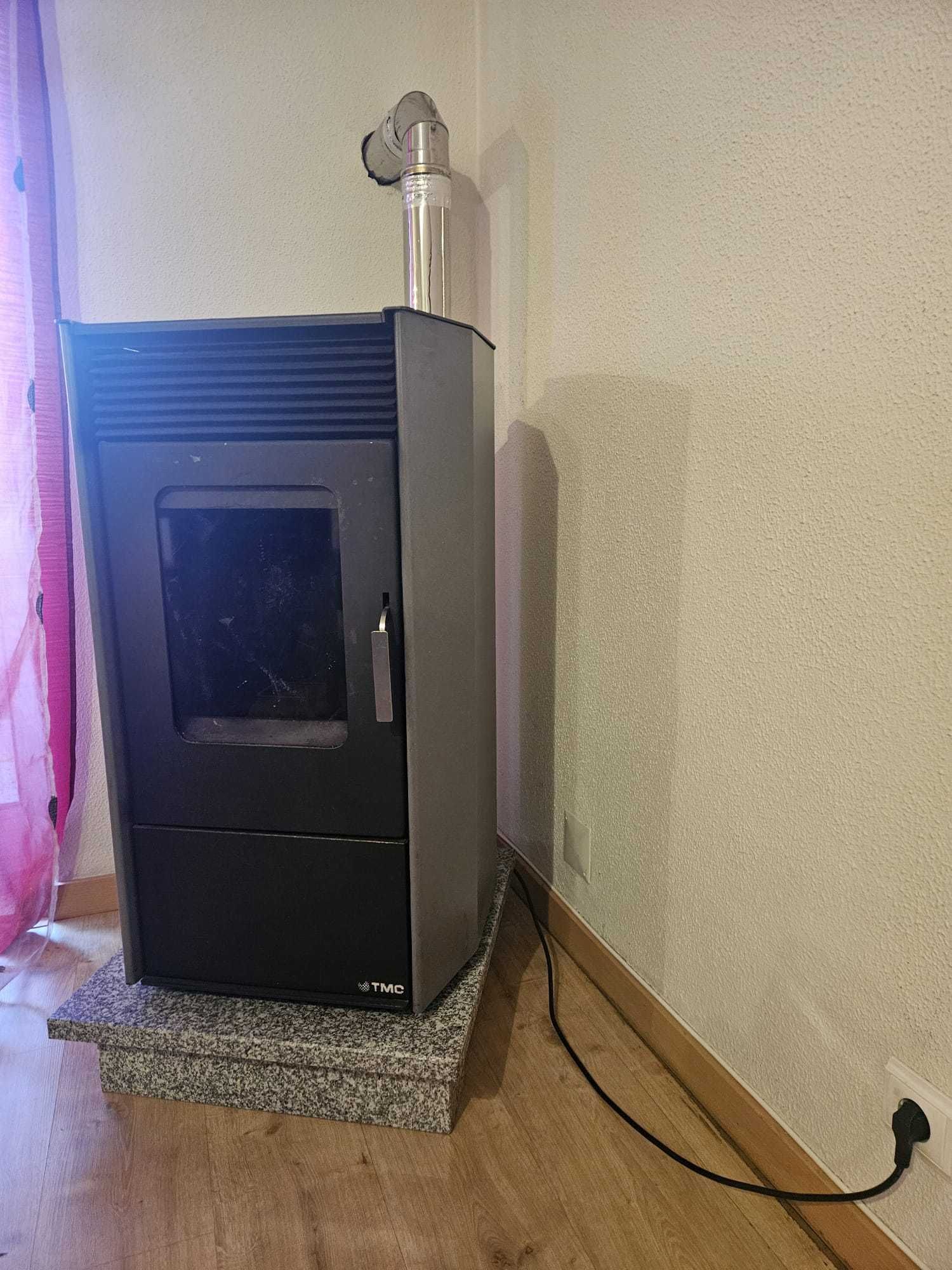 Salamandra de Calor a Pellets ODEM 207 em Excelente estado