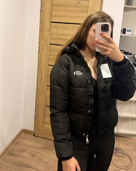Czarna krótka kurtka puchowa ala The North Face