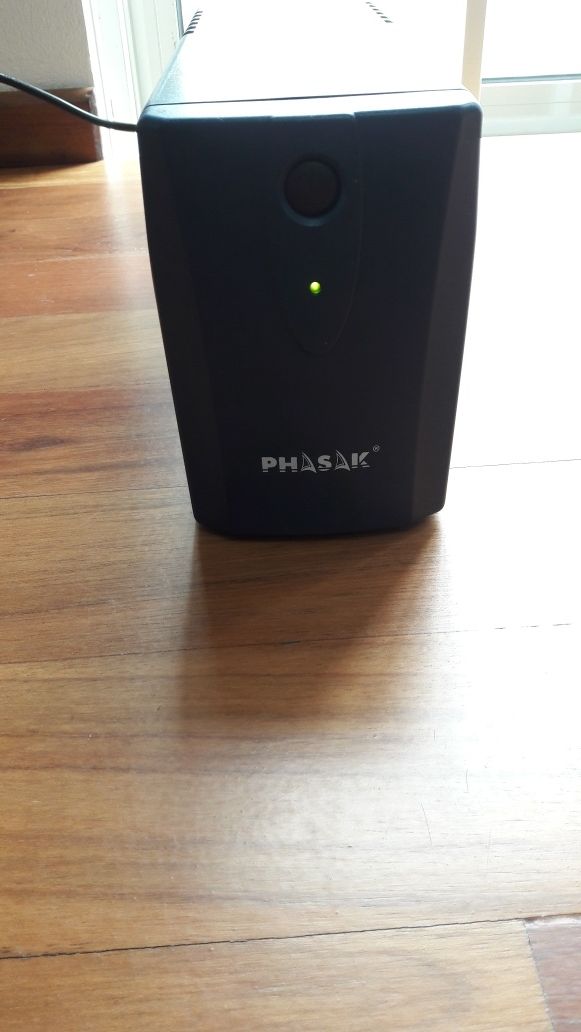 Ups Phasak 800VA/480W