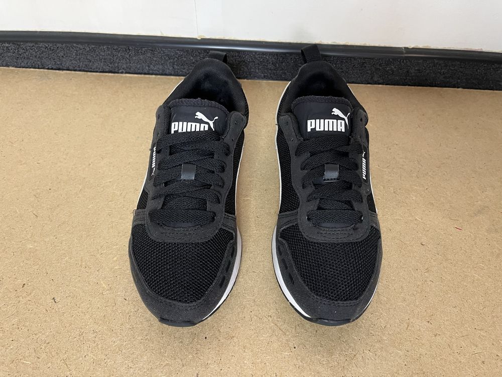 Жіночі кросівки Puma R78 (37.5 - 23.5см)