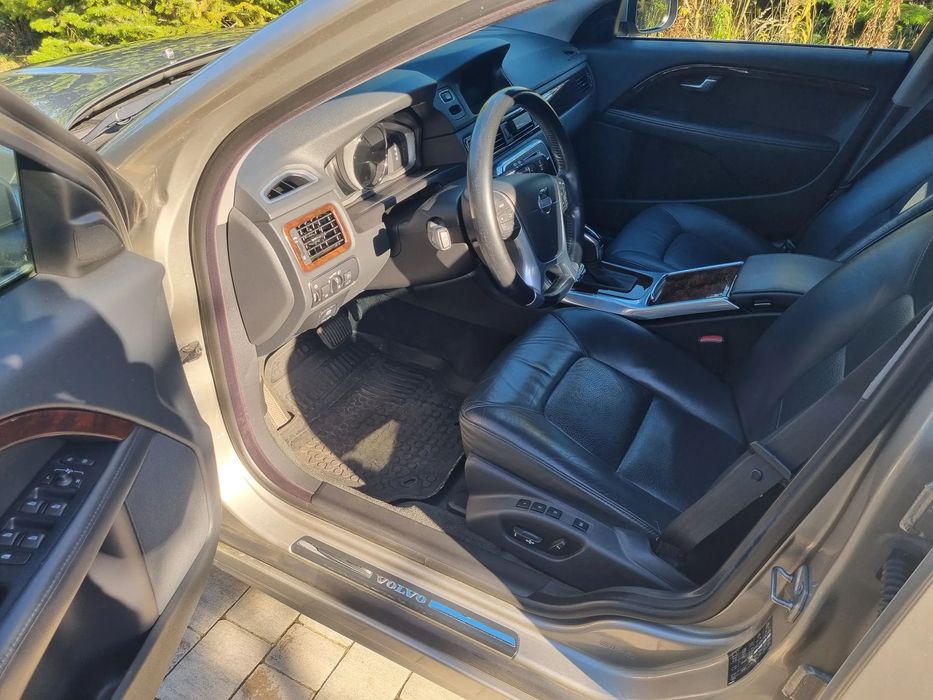 Volvo V70 V70 D3 5-cylindrów Summum