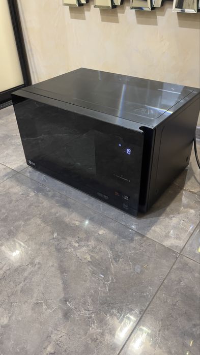 LG MS2595DIS стан нового LG