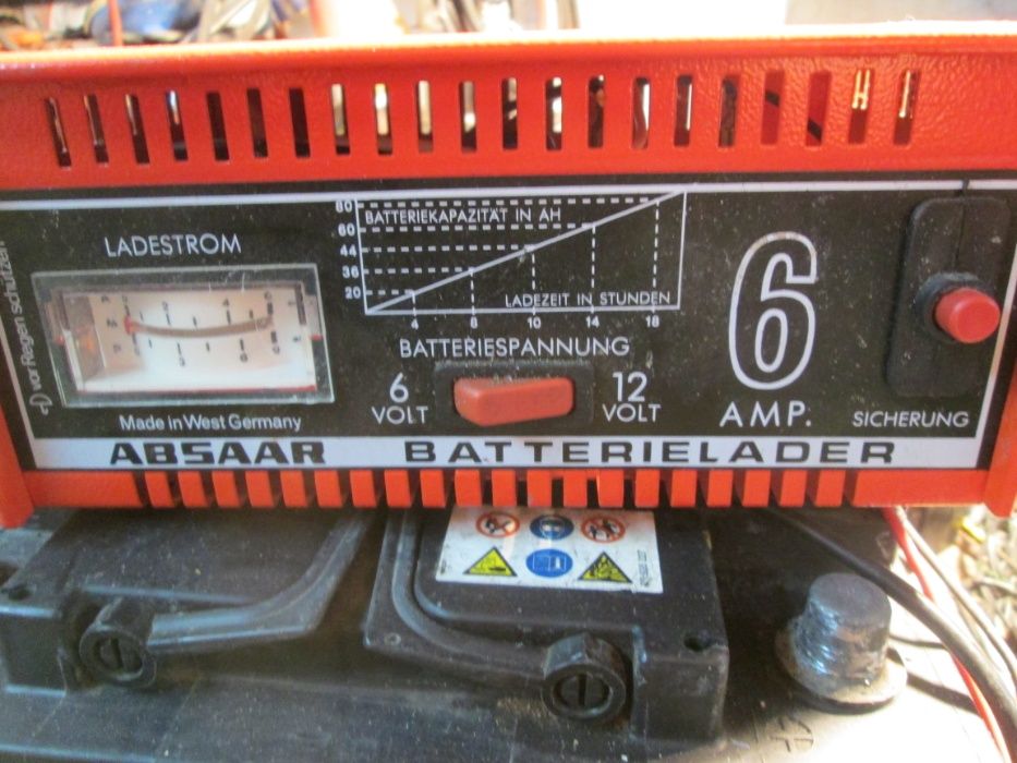 prostownik do Ładowania akumulatorów 12 V 4 A