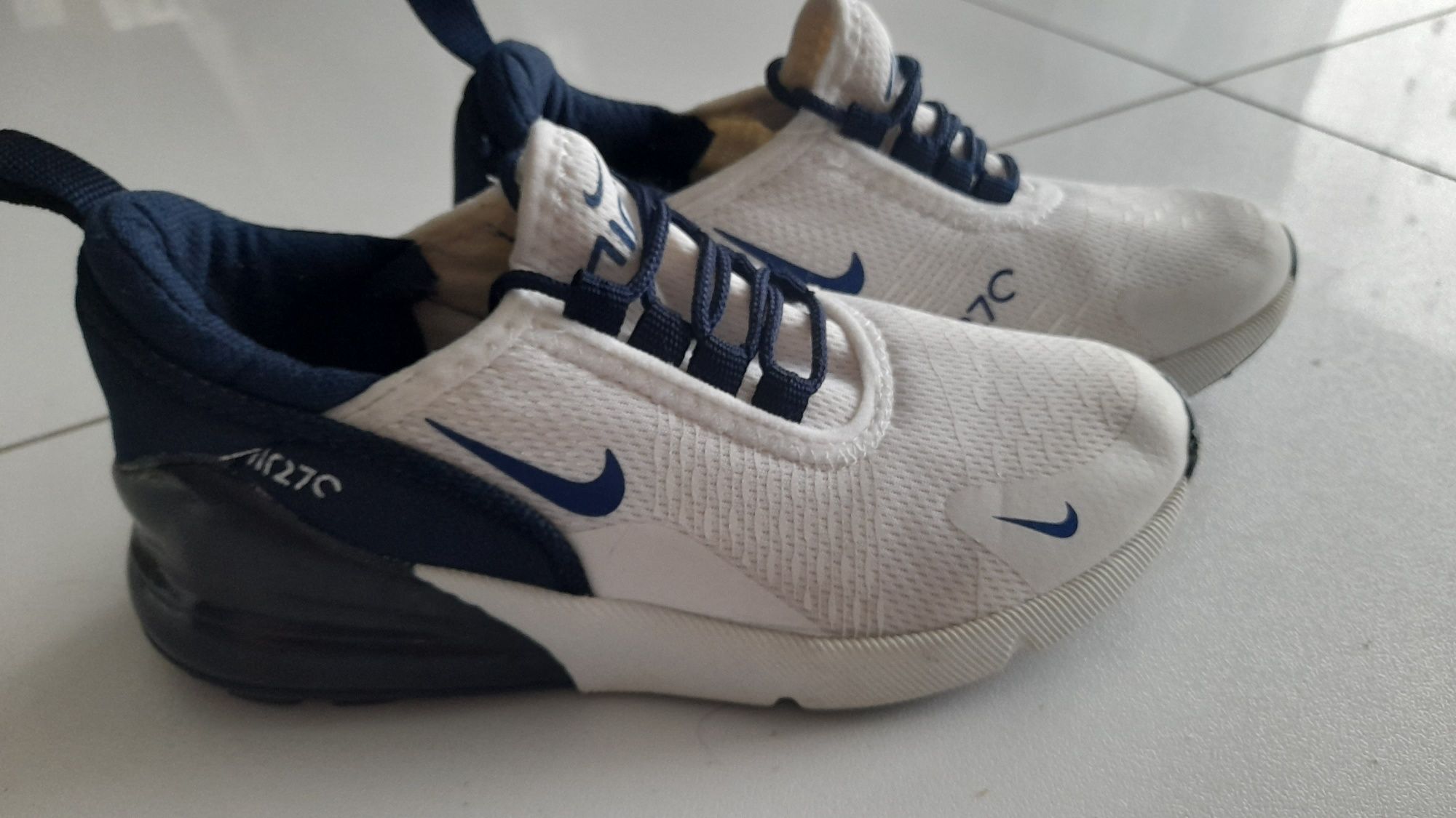 Buty sportowe chłopięce rozm 37