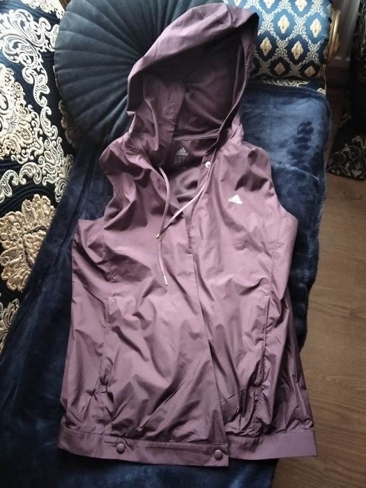 Adidas жилетка дощовик куртка жіноча