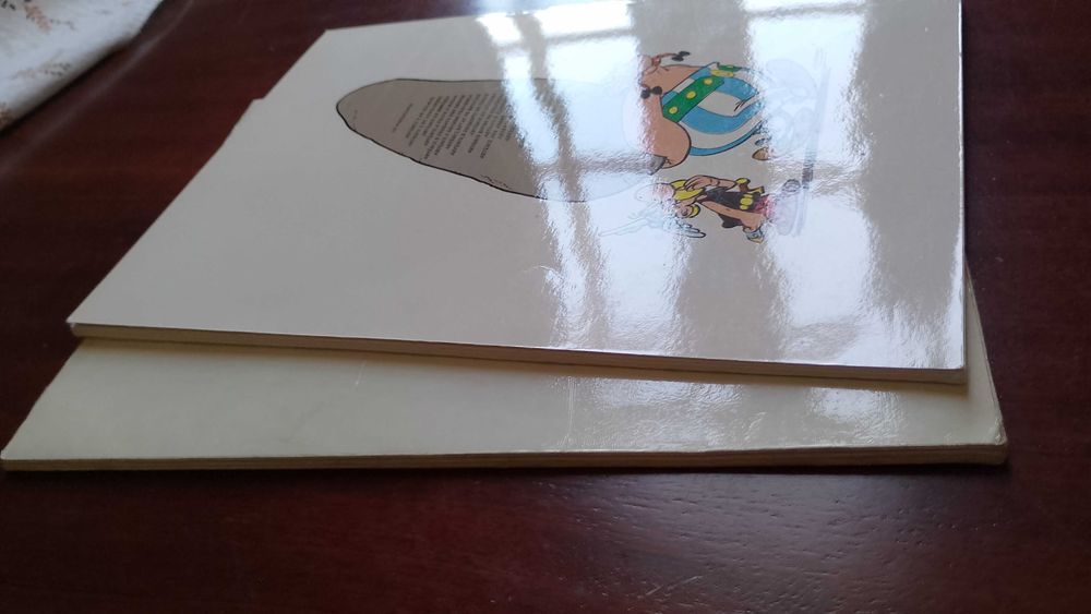 Asterix e os Godos / A Foice de Oiro