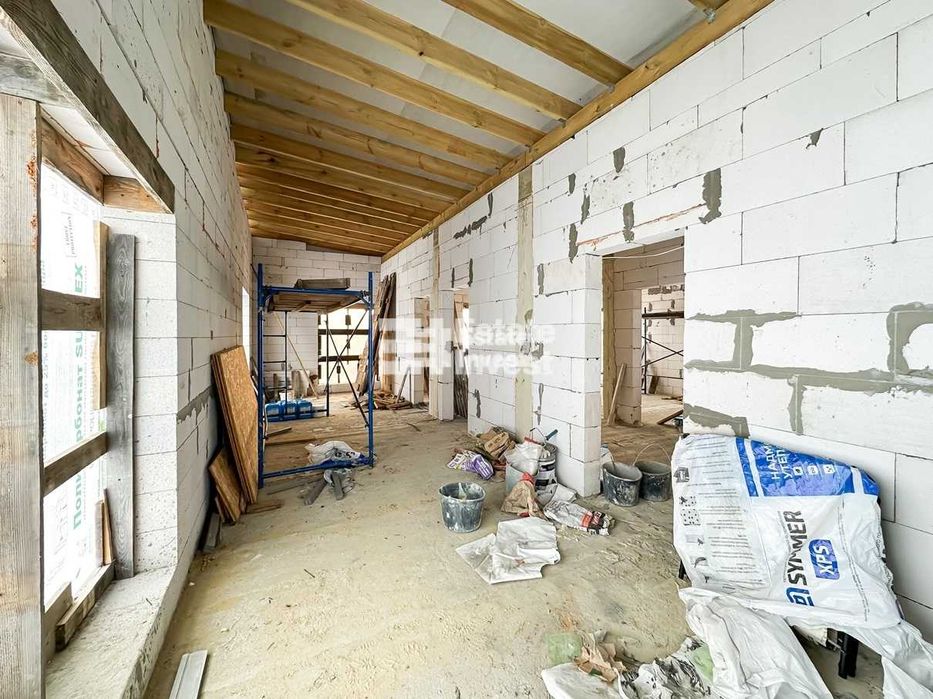 Продам домовладение в частном посёлке, по адресу: ул. Монтажная, 1.