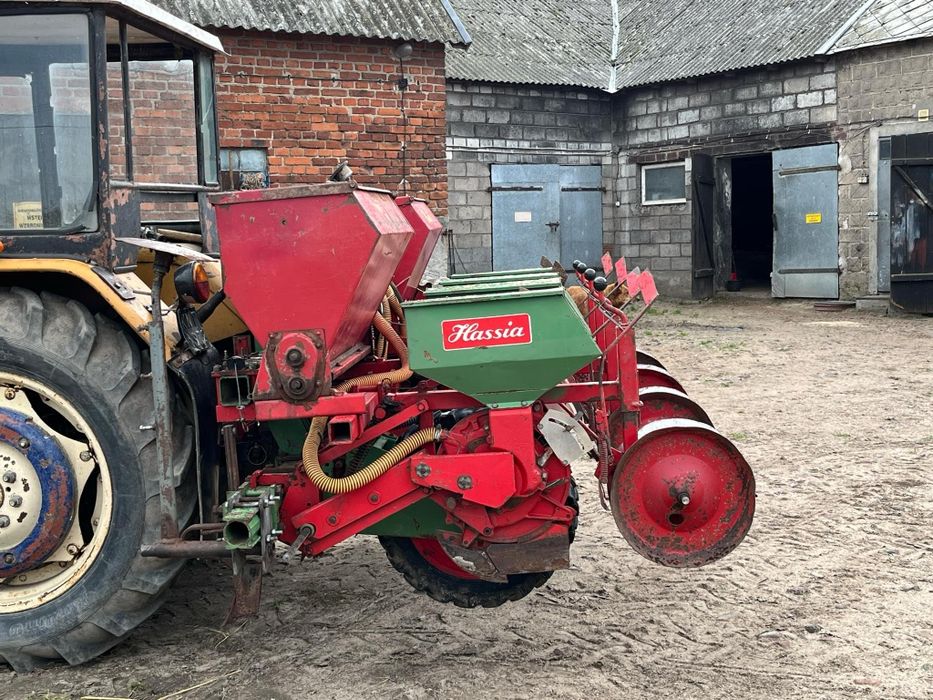 Siewnik do kukurydzy hassia