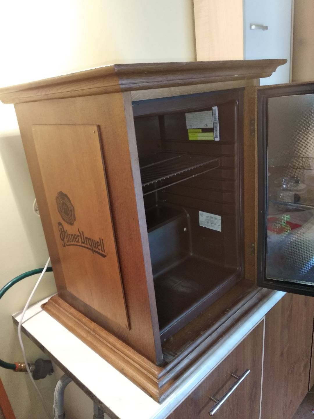 Chłodziarka pilzner urquell retro lodówka