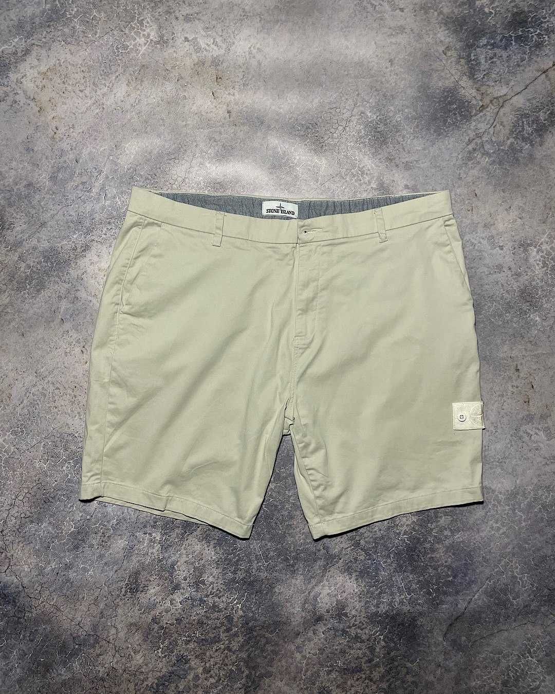 White ghost piece shorts