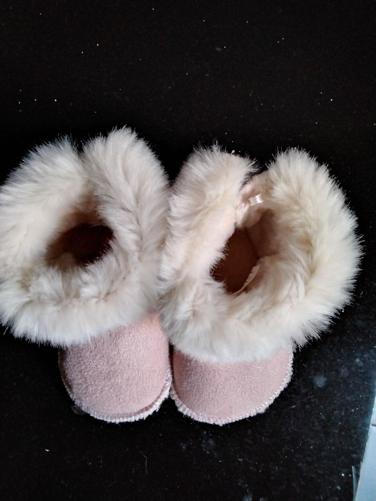 Pantufas rosa H & M tamanho 18/19.